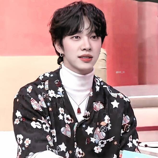 [잡담] 내가 흑발에 로망?설렘?을 갖게 해 준 아이돌... | 인스티즈
