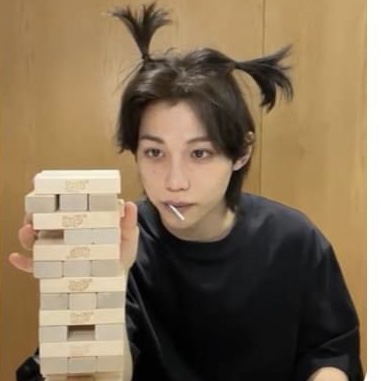 [잡담] 스키즈 필릭스 용복 이 날 언제인지 아는 사람??? 어디서보ㅏ?? | 인스티즈