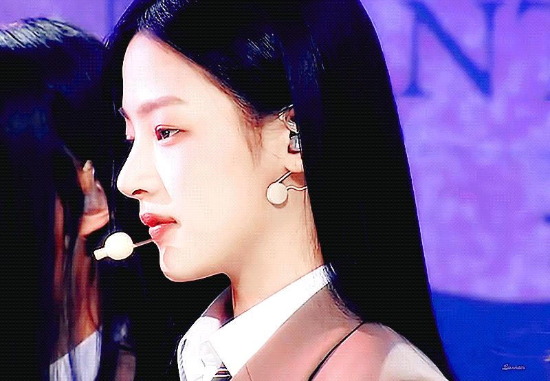 [잡담] 근데 보정만 다른 똑같은 움짤은 왜 저장하는거임?ㅋㅋ? | 인스티즈