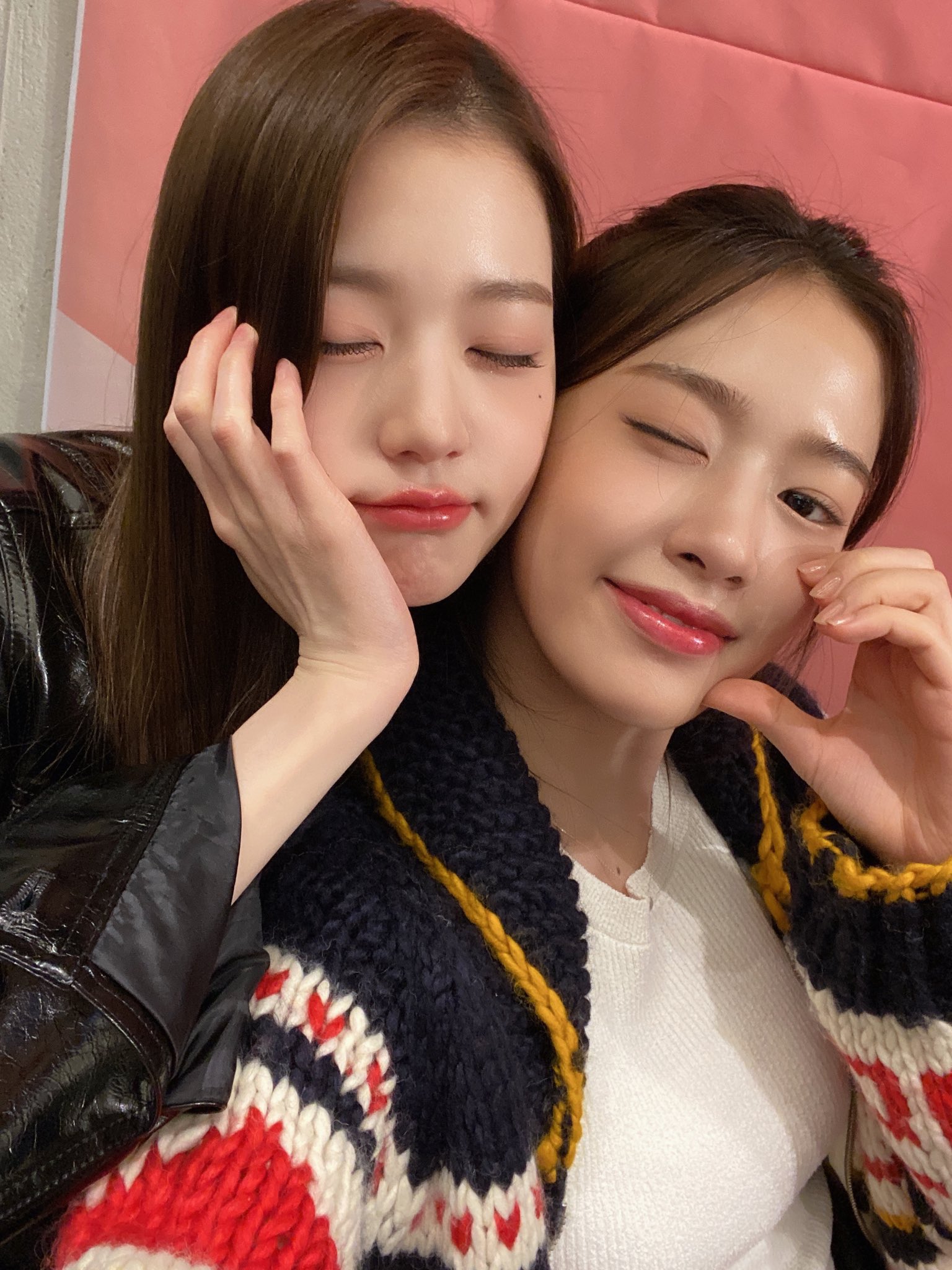 [잡담] 아이브 안녕즈 계속 이렇게 사진 찍는거 넘 좋아.. | 인스티즈