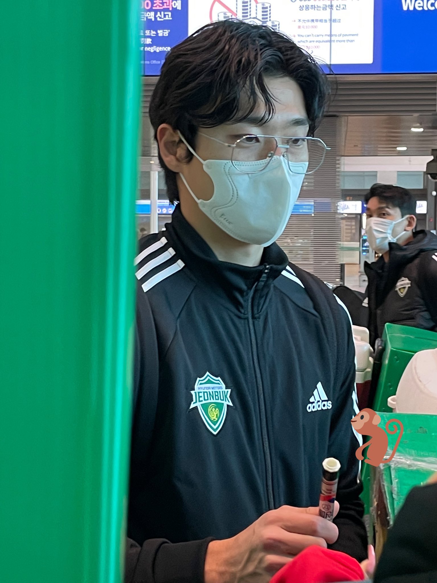[잡담] 어제 공항 조규성 ㄹㅈㄷ로 잘생겼음 | 인스티즈