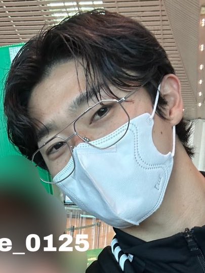 [잡담] 어제 공항 조규성 ㄹㅈㄷ로 잘생겼음 | 인스티즈