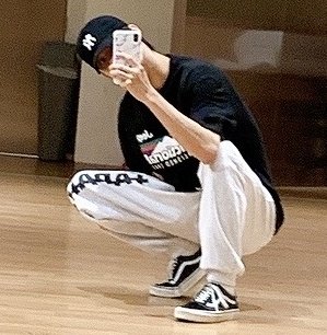 [잡담] 하놔 이 플에 진짜 미안한데 이 남돌 누군지 아시는 분.. | 인스티즈