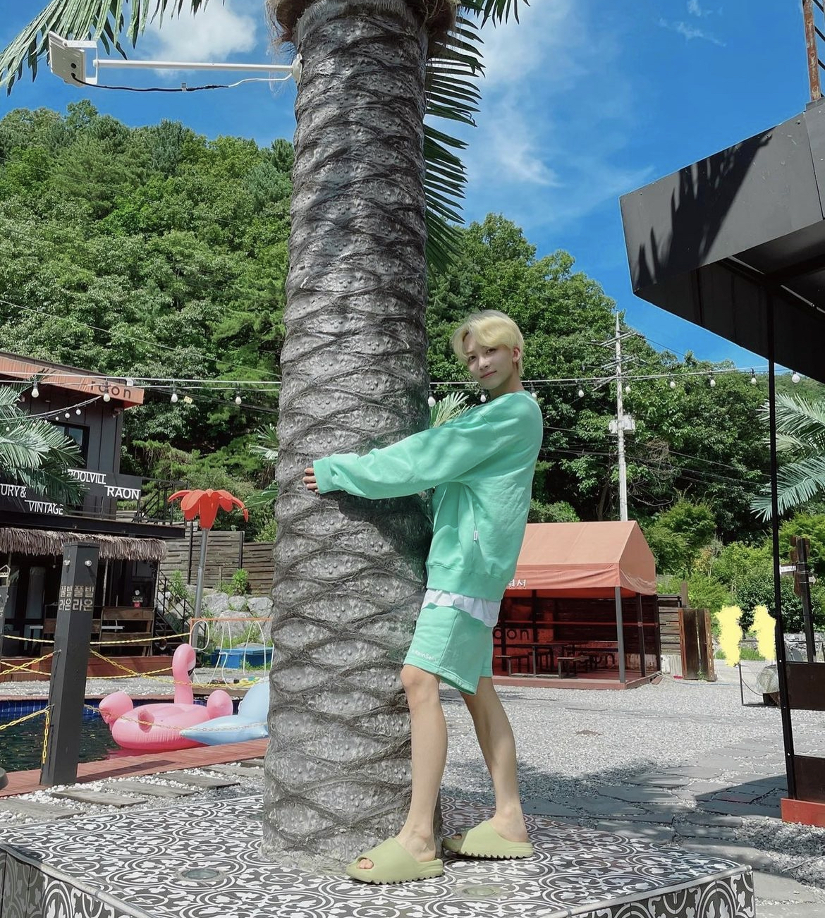 [잡담] 아 진짜 아무리봐도 윤정한 인스타에 도겸 호시 댓글 개웃기네ㅋㅋㅋㅋㅋ | 인스티즈