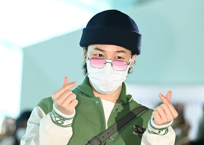[잡담] 방탄 지민 공항짤 떳다 ㅠㅠ | 인스티즈