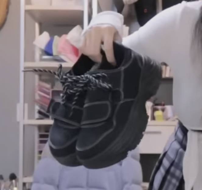 이거 어디 운동화인지 아는 익 있어? | 인스티즈