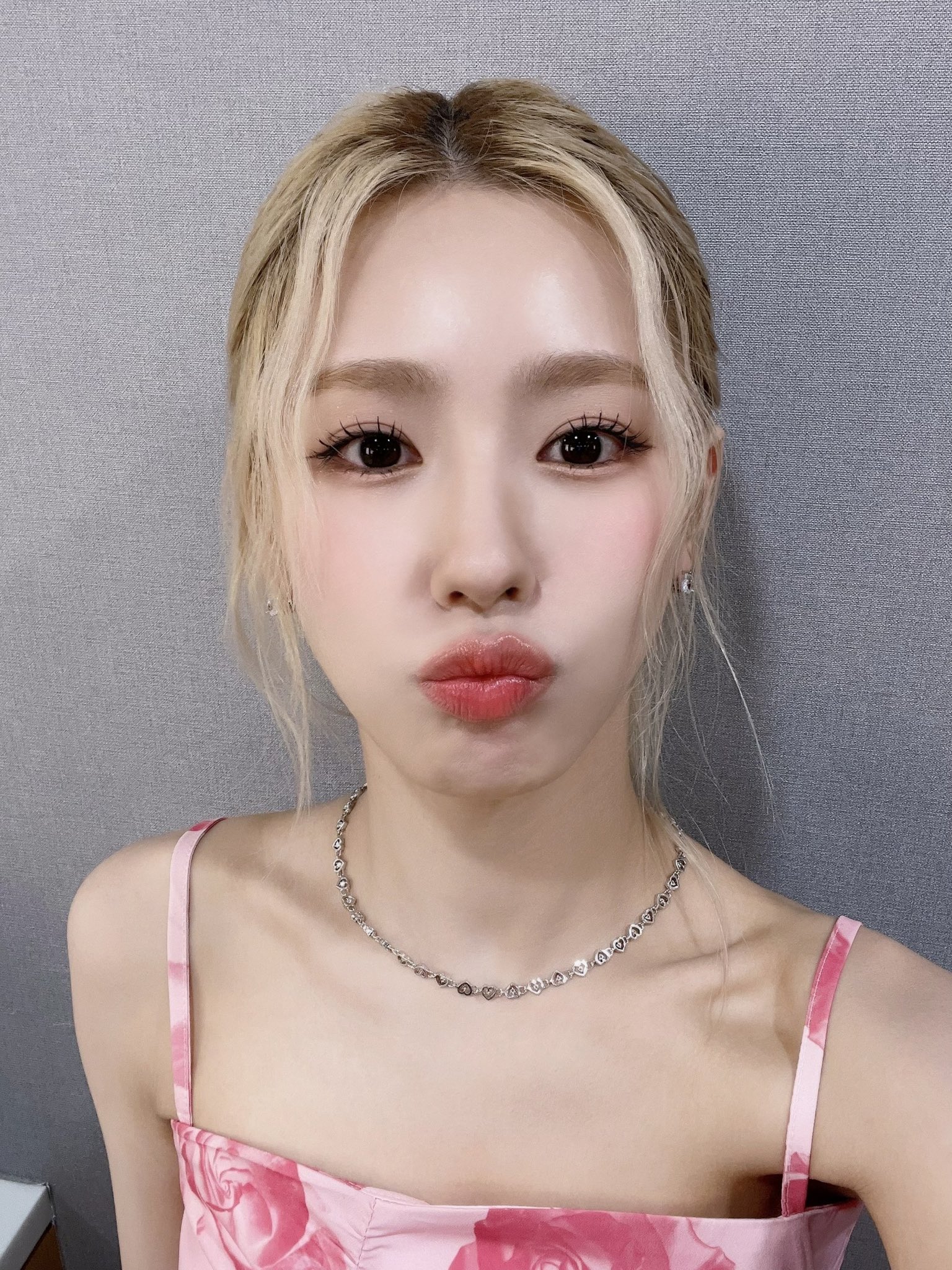 [잡담] 엠카 면공주 오늘도 예쁘네 | 인스티즈
