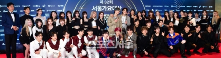 [정보/소식] 32회 서울가요대상 영광의 수상자들[포토] | 인스티즈
