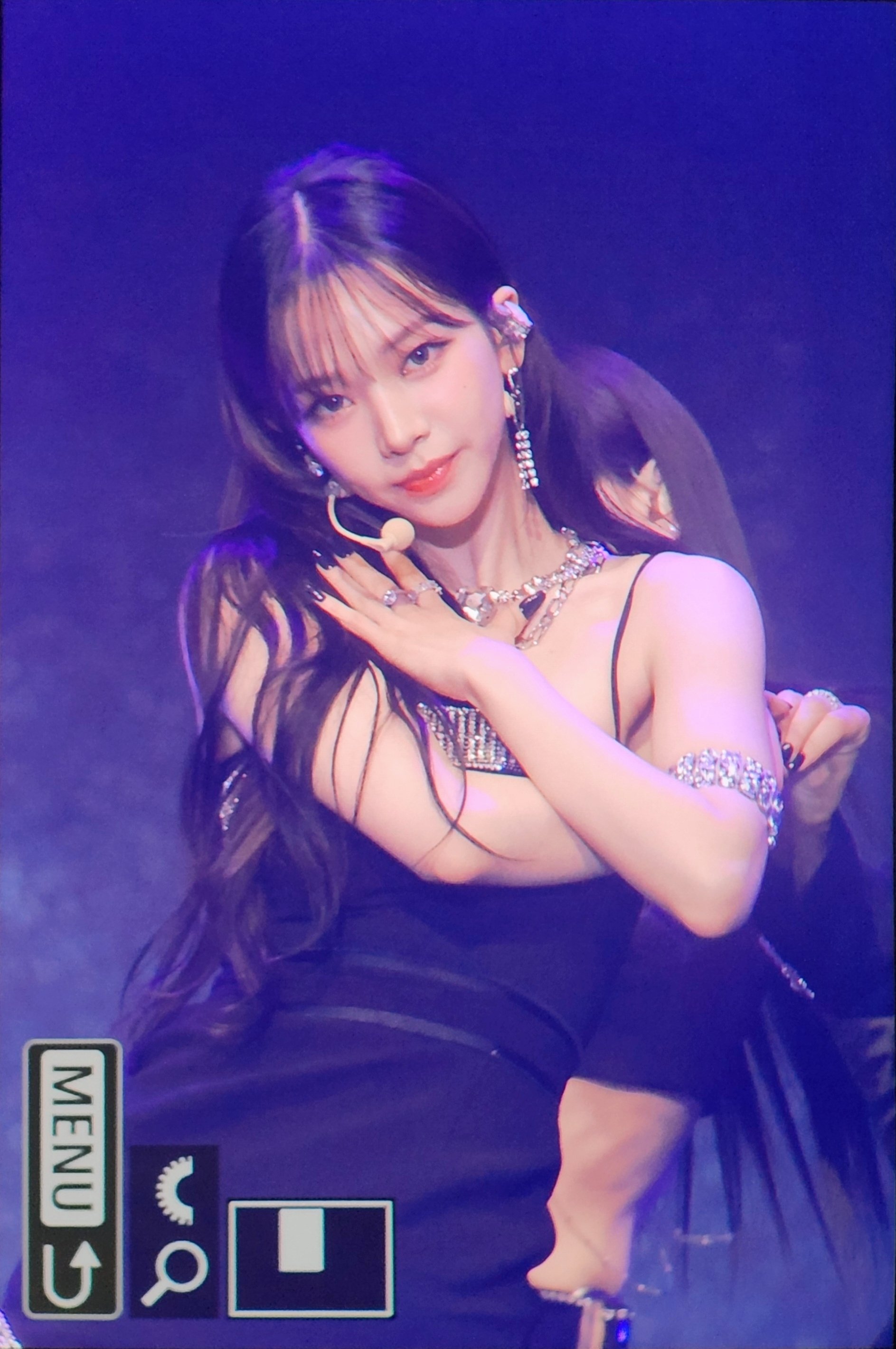 [잡담] 카리나 오늘 레전드로 예뻤네... | 인스티즈