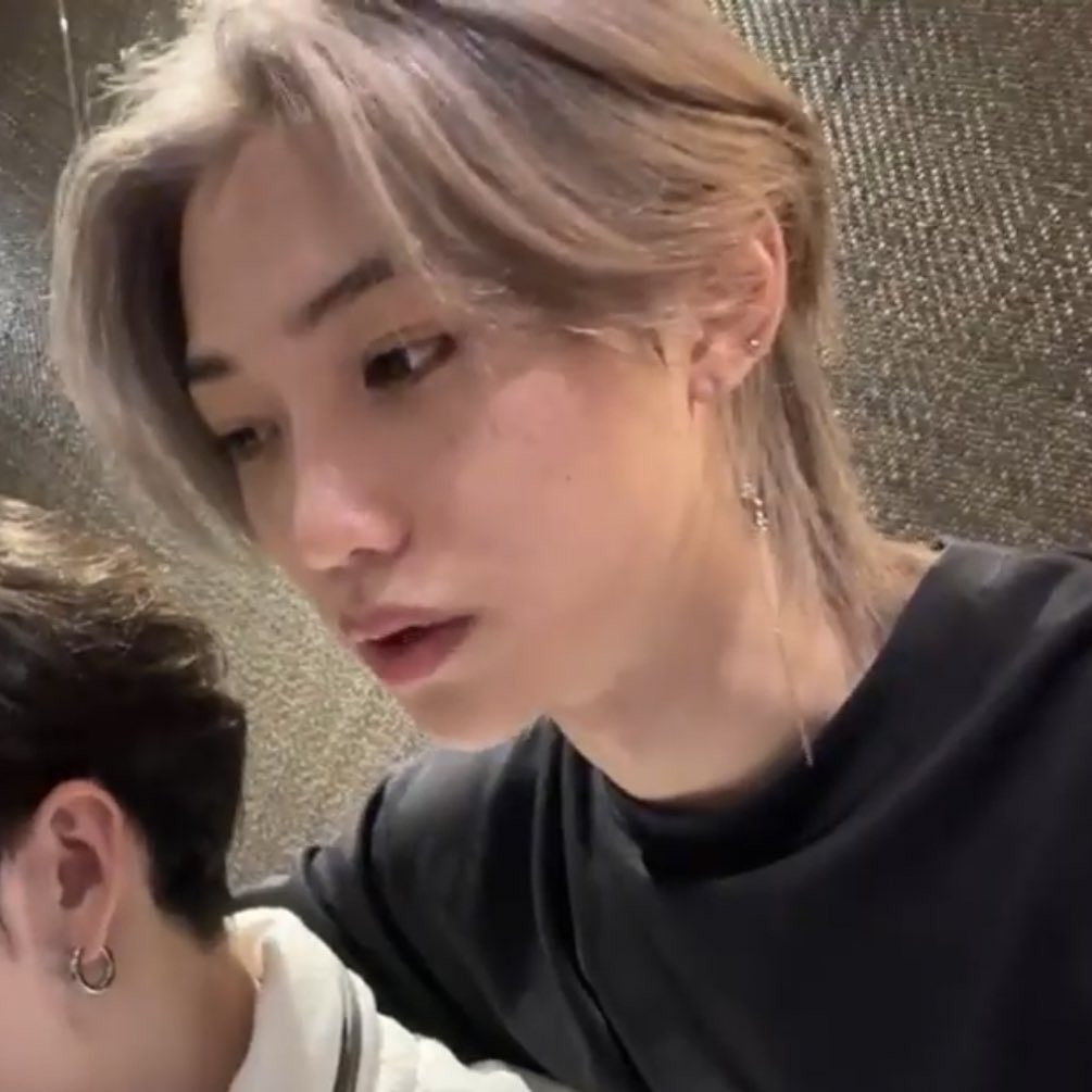 [잡담] 용복이 제발 이 머리로 아무 무대나 좀 해줘.. | 인스티즈
