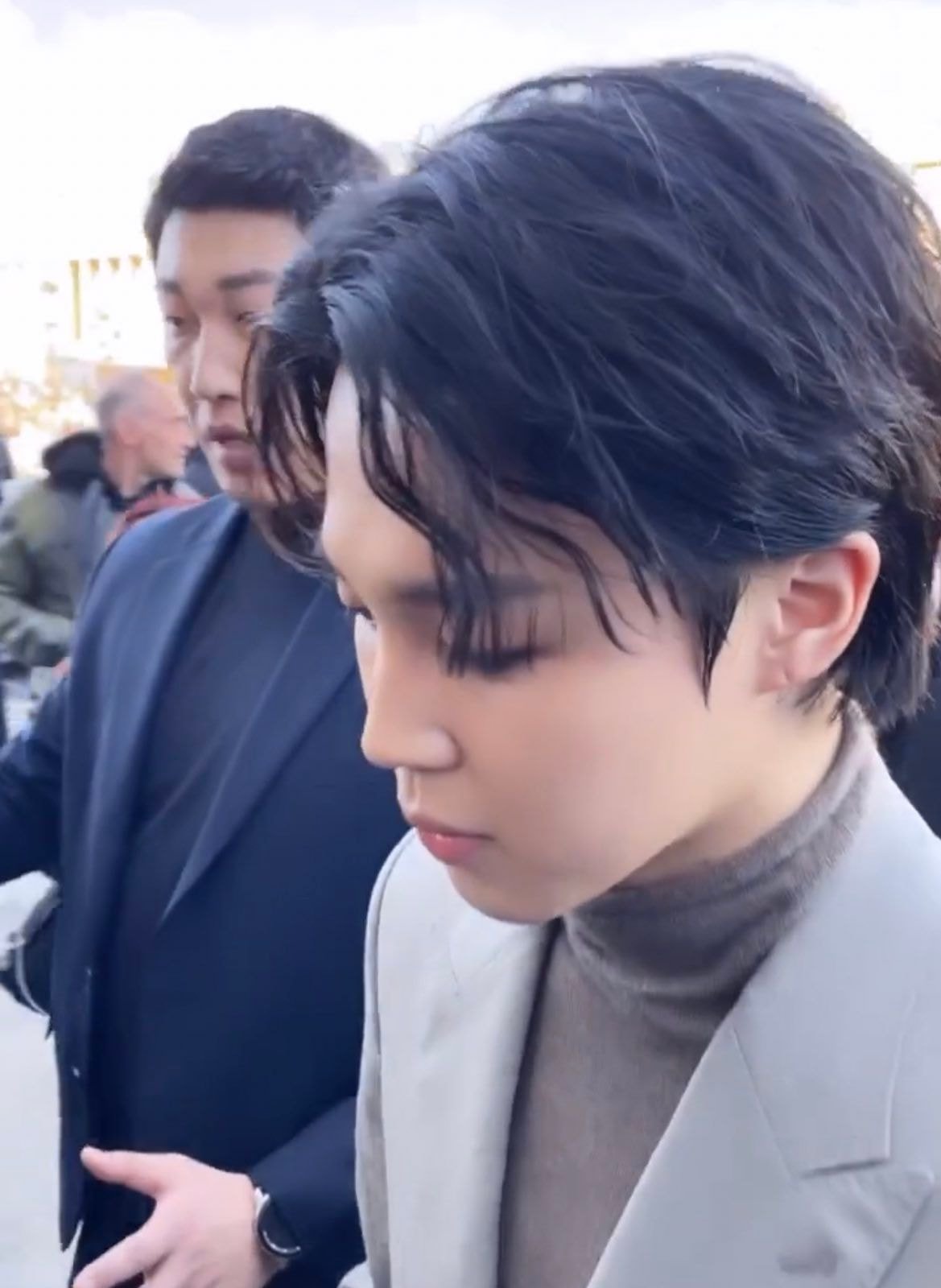 [잡담] 지민 피부 진짜 좋다 | 인스티즈