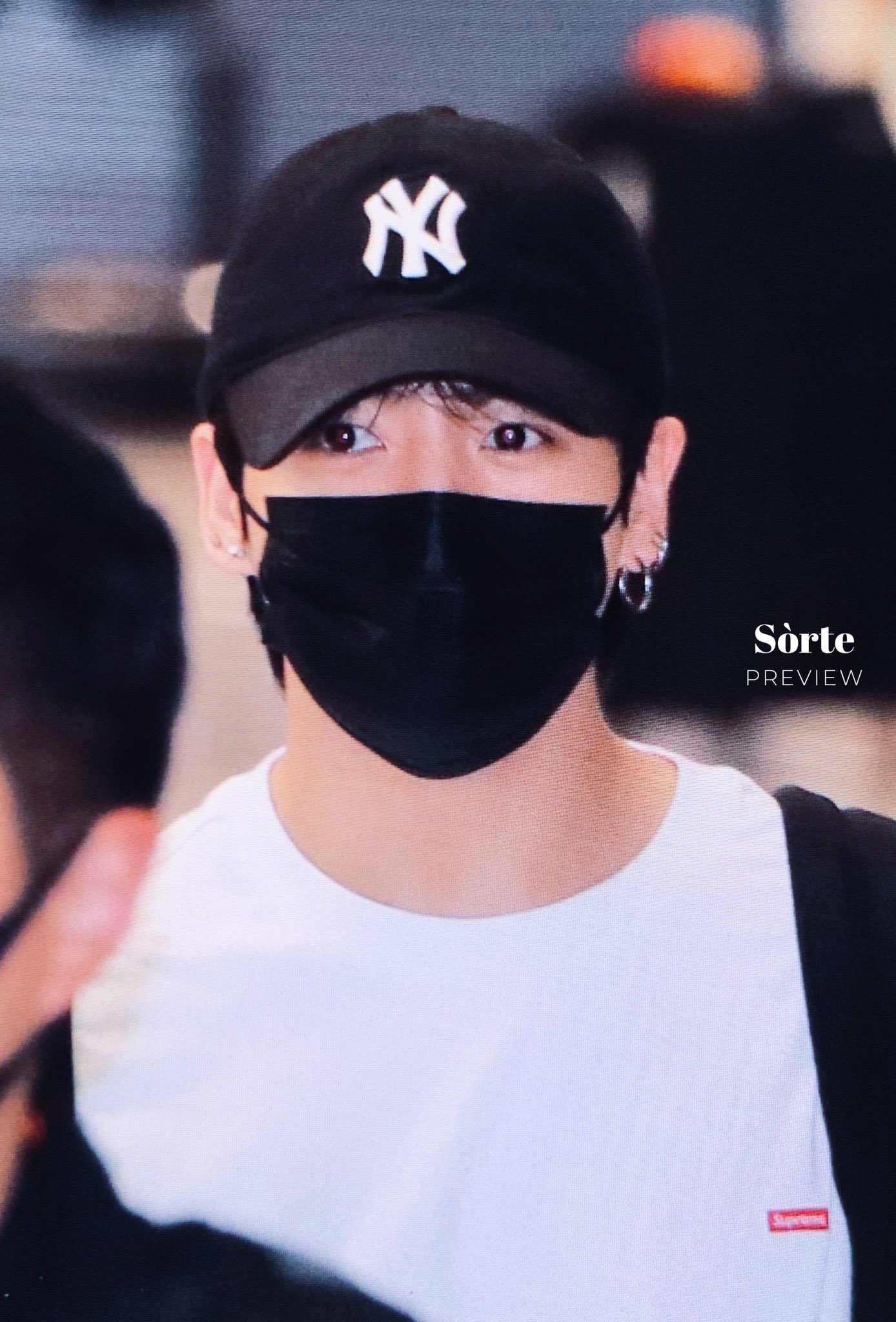 [잡담] 정국이라는 남자 왜 볼캡만 쓰면 | 인스티즈