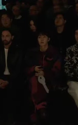 [잡담] 어제 방탄 제이홉이 들고있던 루이비통 열쇠 정체ㅋㅋㅋㅋ | 인스티즈