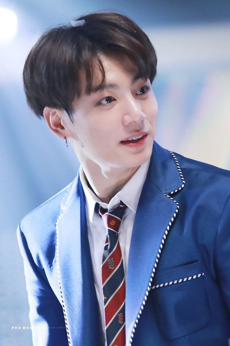 [잡담] 나는... 정국 구찌가 너무 예쁘다...? | 인스티즈