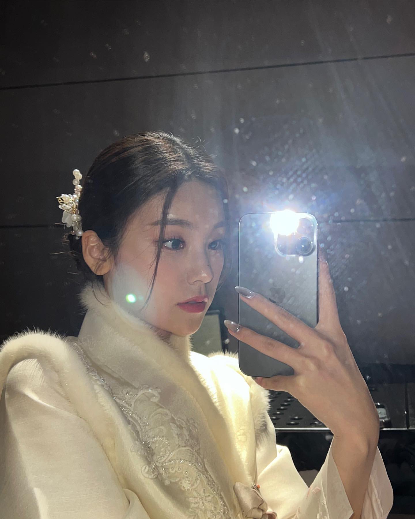 [잡담] 예지 인스타 올라온거 너무이뻐 | 인스티즈
