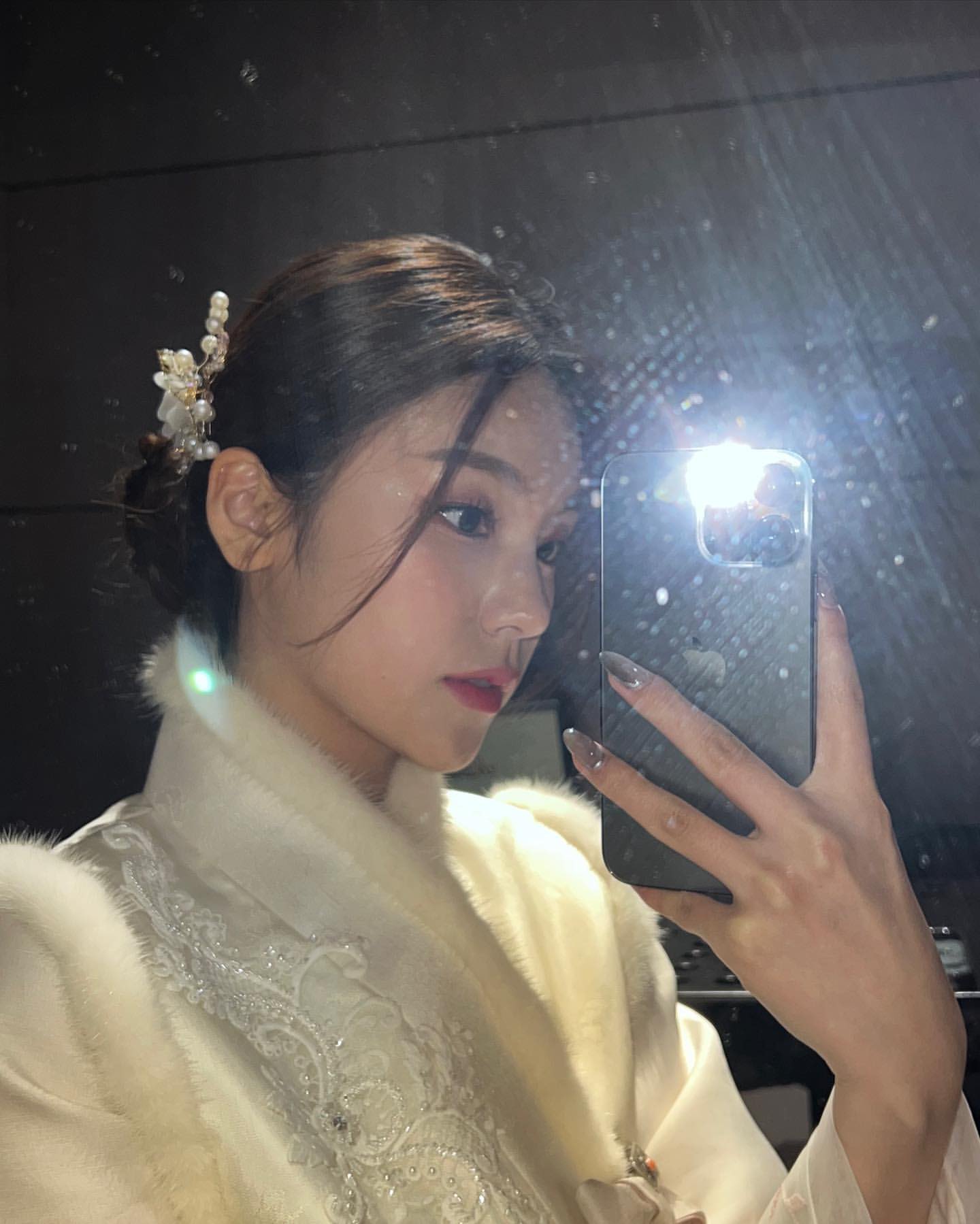 [잡담] 예지 인스타 올라온거 너무이뻐 | 인스티즈