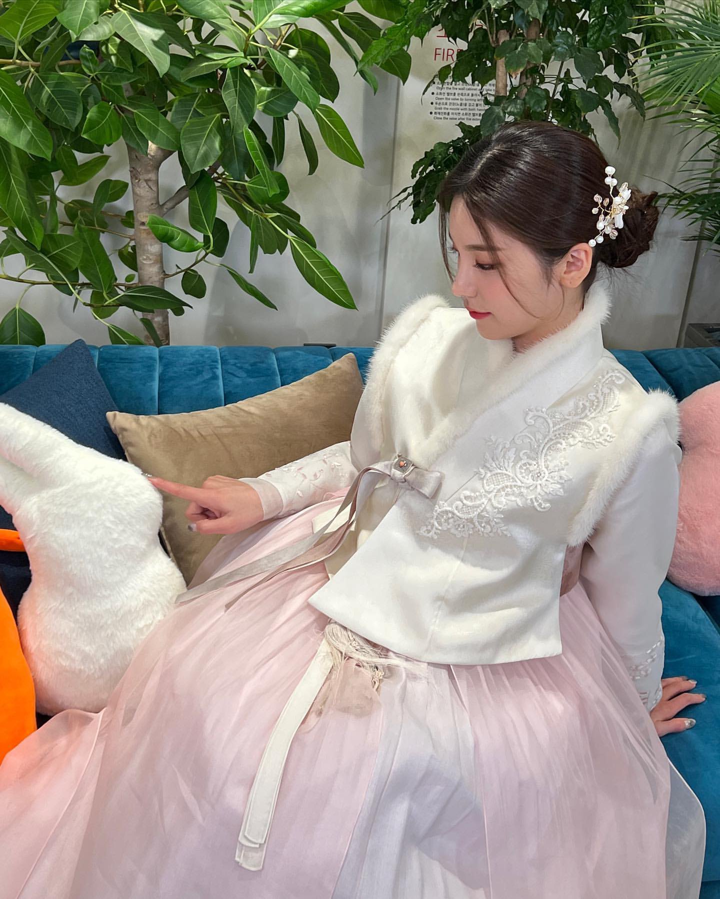 [잡담] 예지 인스타 올라온거 너무이뻐 | 인스티즈