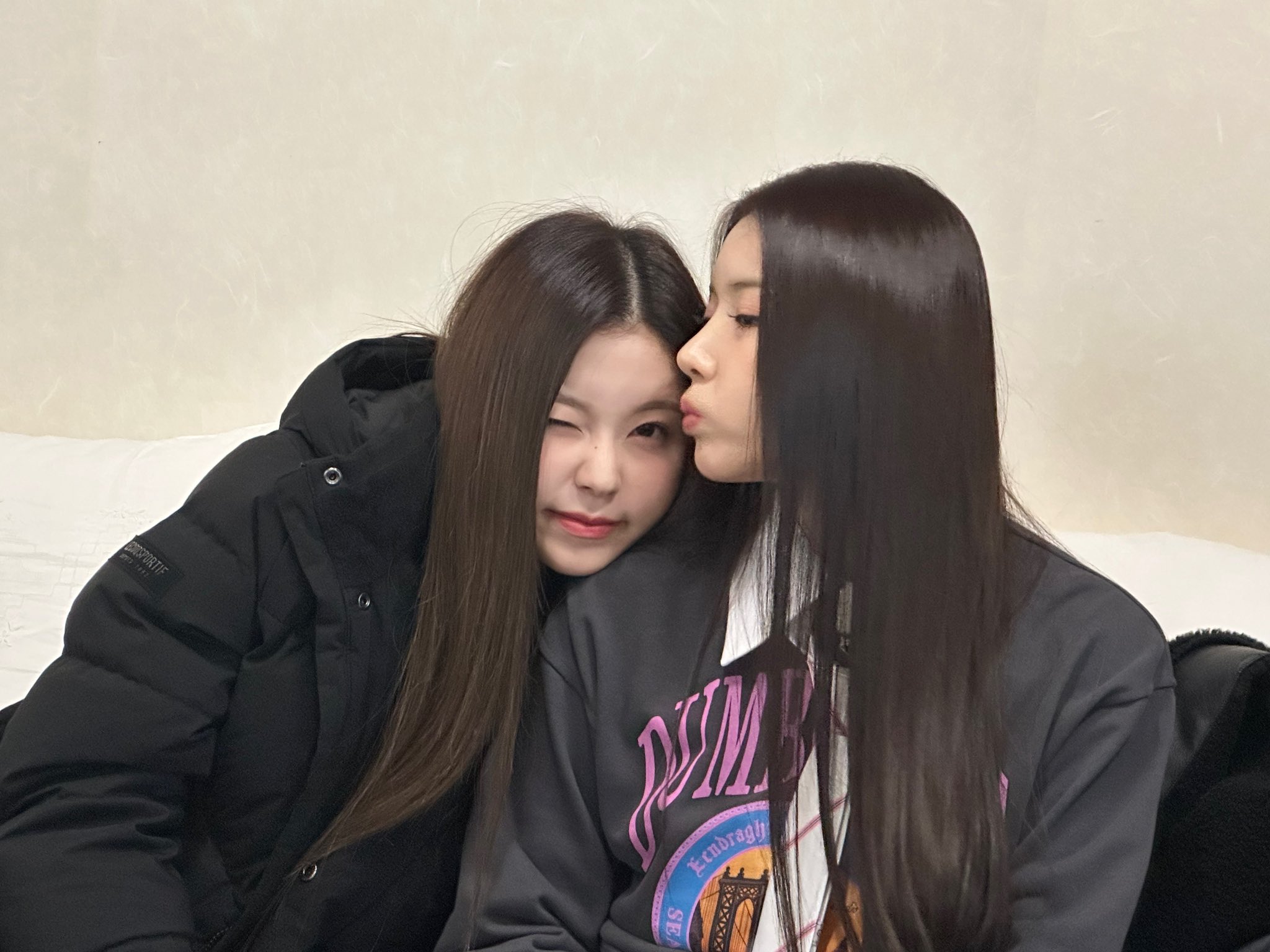 [잡담] 지우 규지니 닮았는데 안닮았음ㅋㅋㅋ | 인스티즈