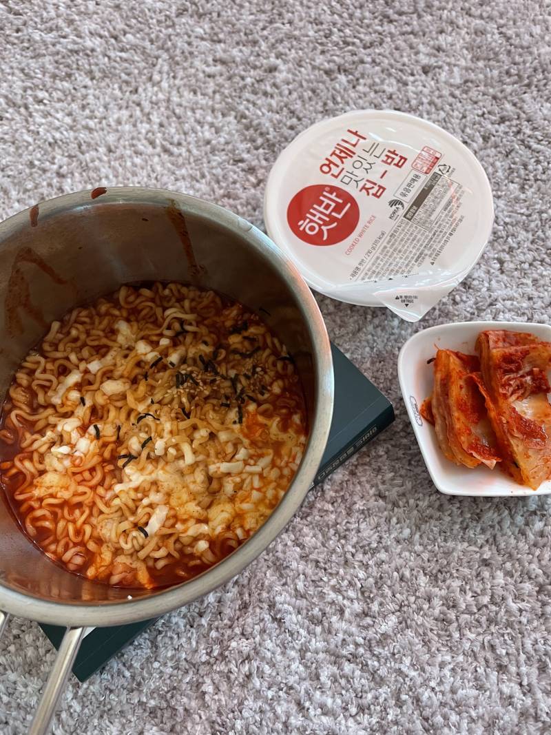 불닭볶음면 러블리핫 먹어보았다! | 인스티즈
