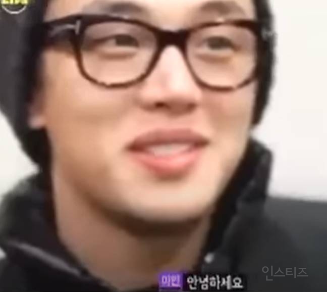 한국말 못 하세요? "조금, 난 영어를 써^^" | 인스티즈