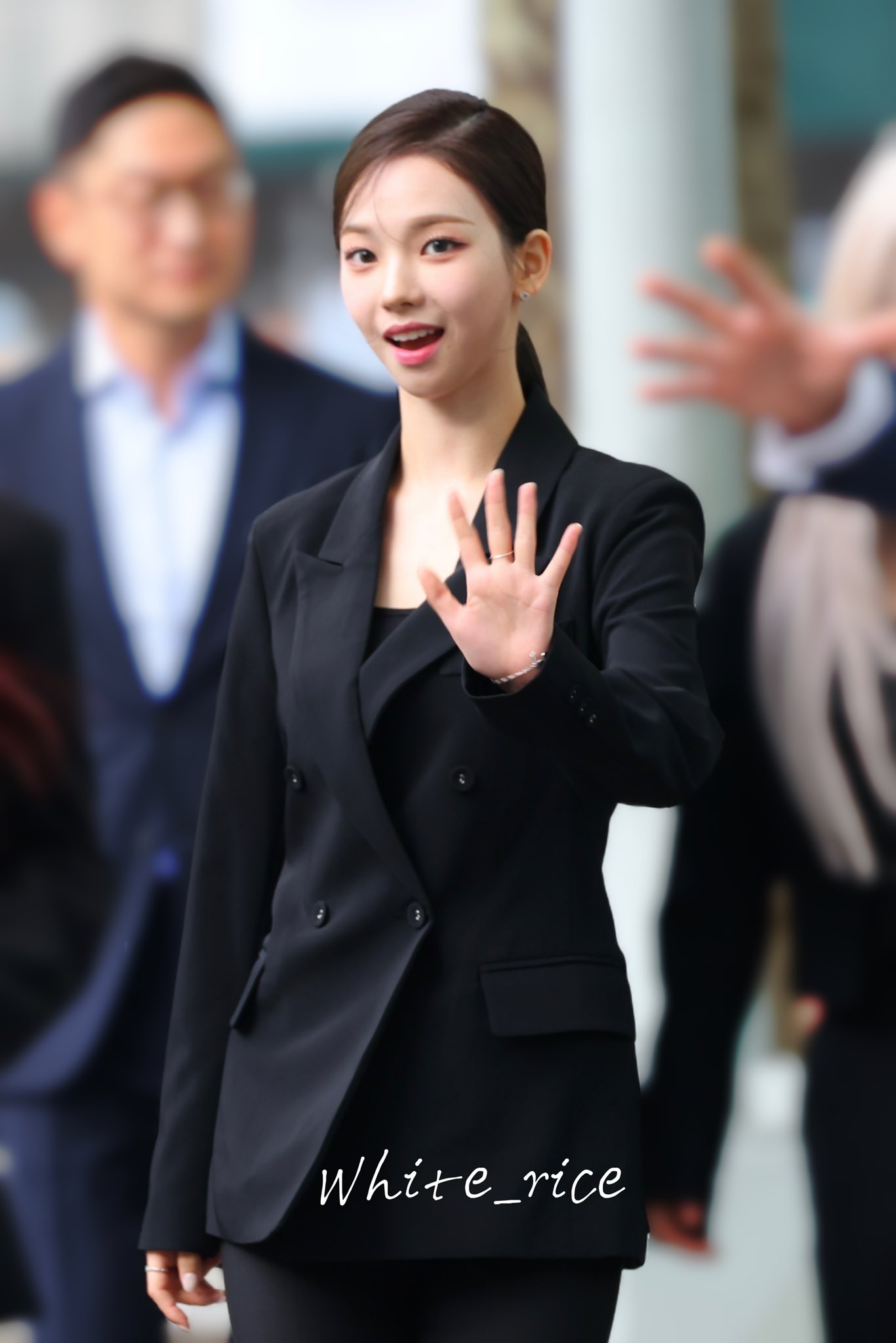 [잡담] 카리나 약간 단정한 스타일할때 너무 좋음 | 인스티즈