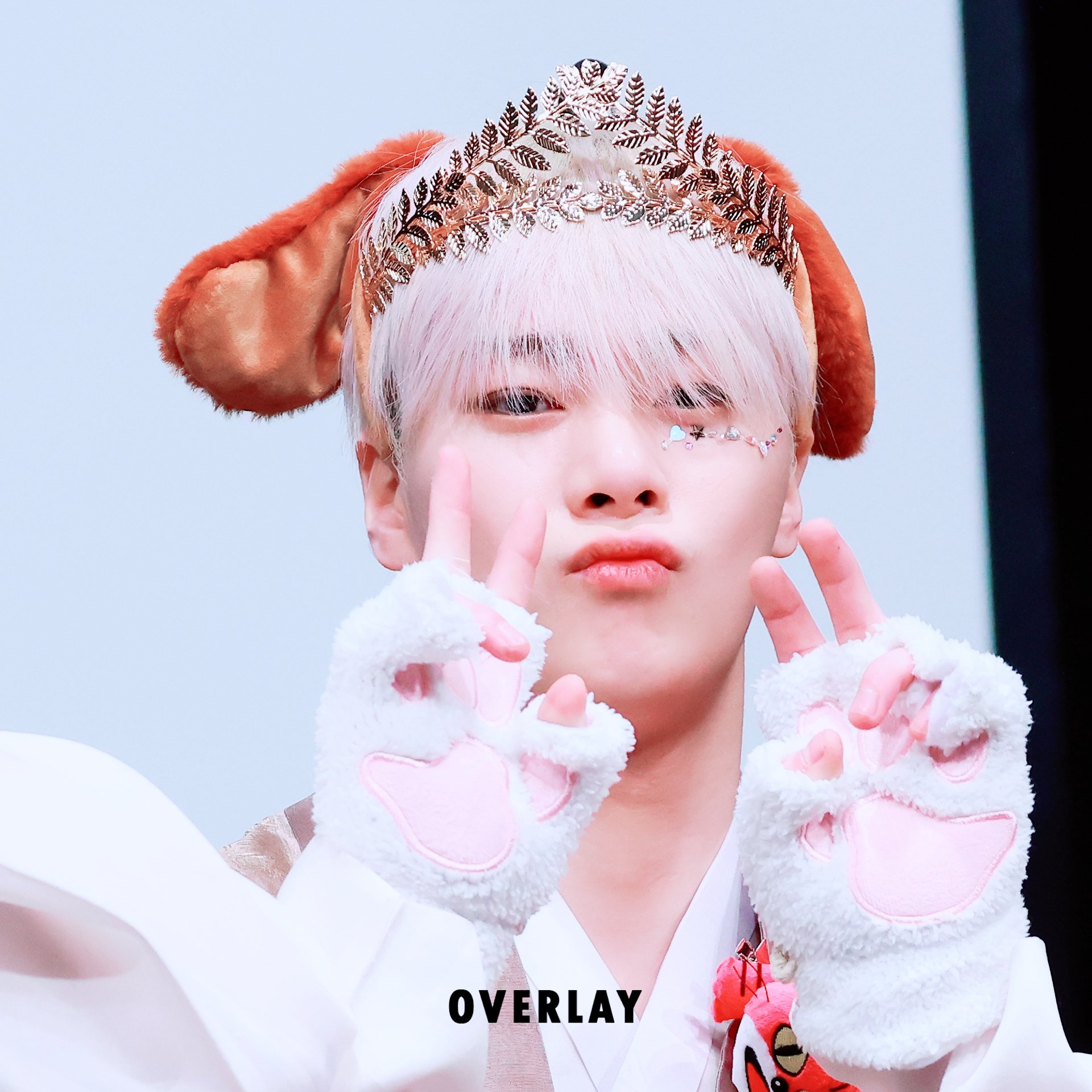 [잡담] 아스트로 문빈 26일이 생일인데 생일에 샤넬 행사 참석한대 | 인스티즈
