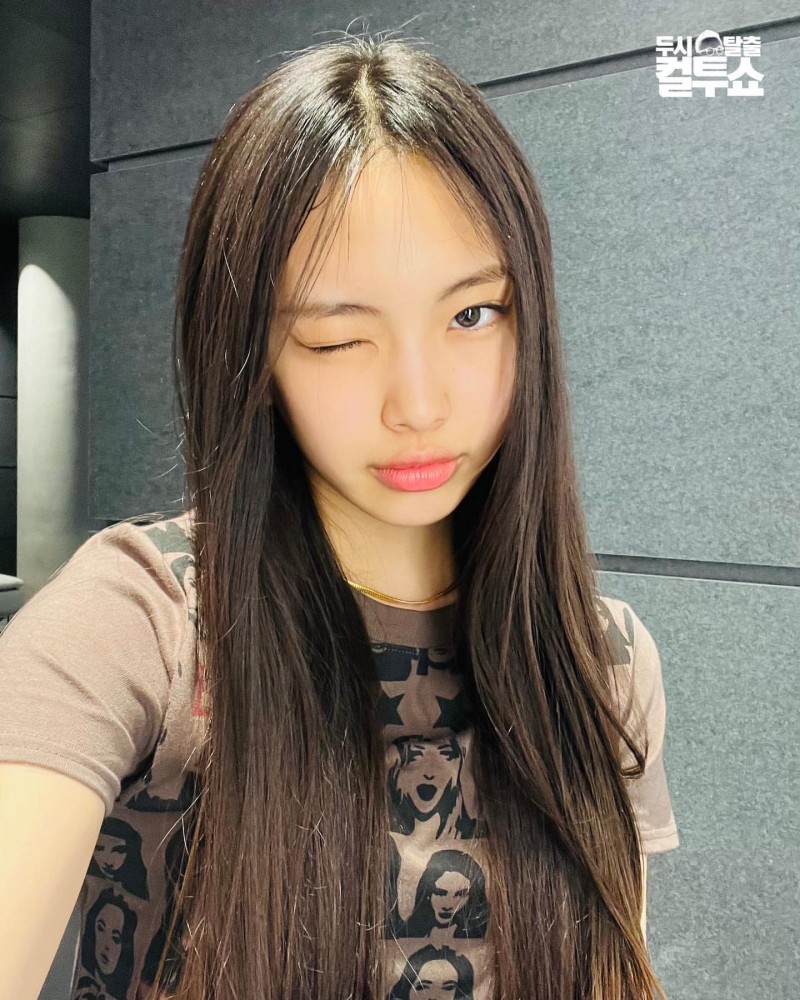 [잡담] 뉴진스에서 셀카 제일 잘 찍는 멤버 ㄹㅇ이야 | 인스티즈