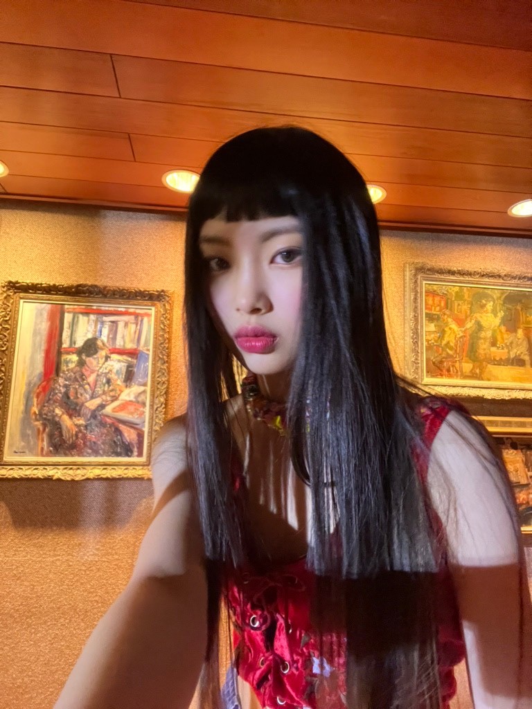 [잡담] 뉴진스에서 셀카 제일 잘 찍는 멤버 ㄹㅇ이야 | 인스티즈