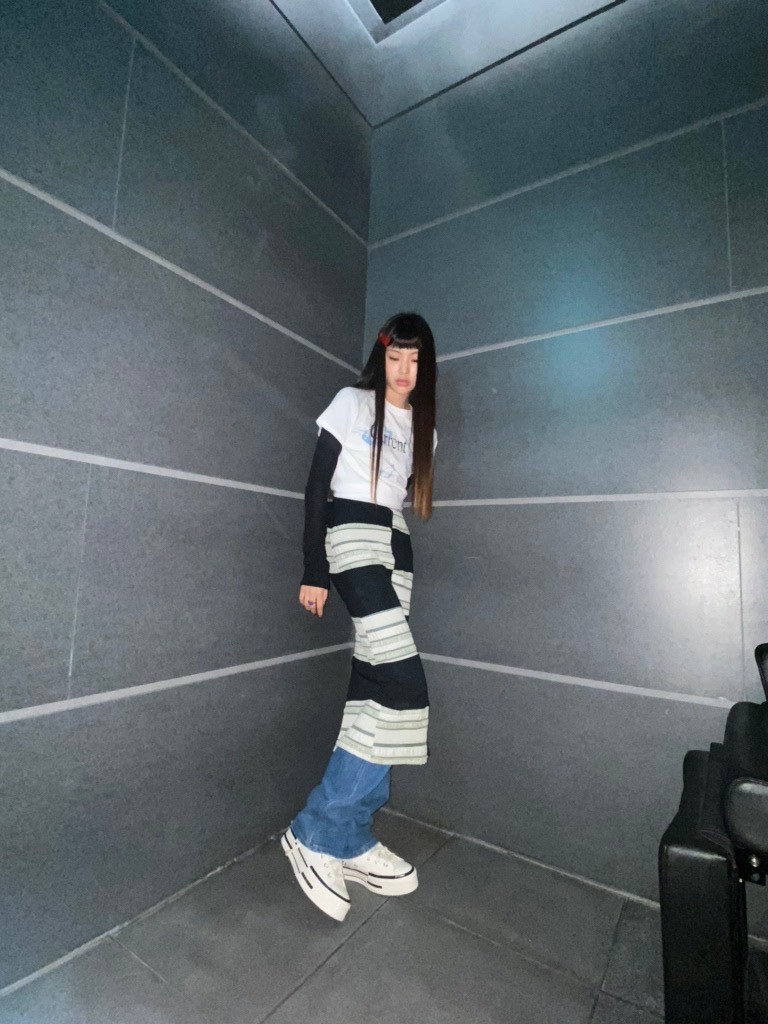 [잡담] 뉴진스 혜인 전신사진 사기 아님???? | 인스티즈