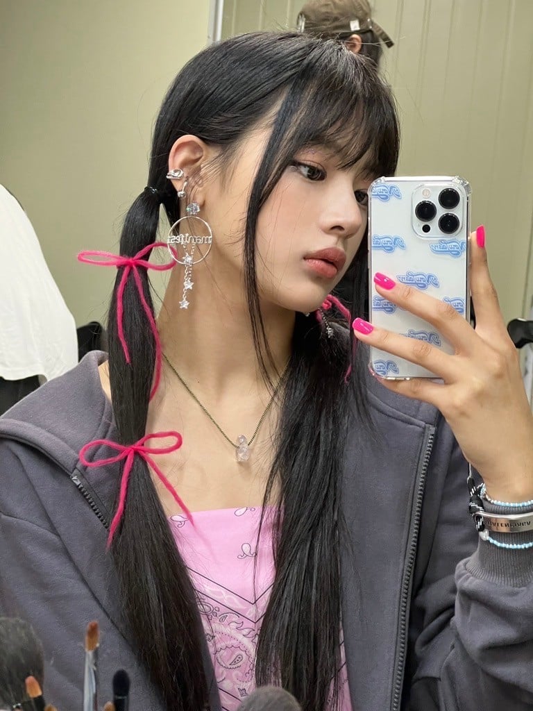 [잡담] 아니 민지 이렇게 생겨서 피어싱 많은거 너무 설렘 하.. | 인스티즈