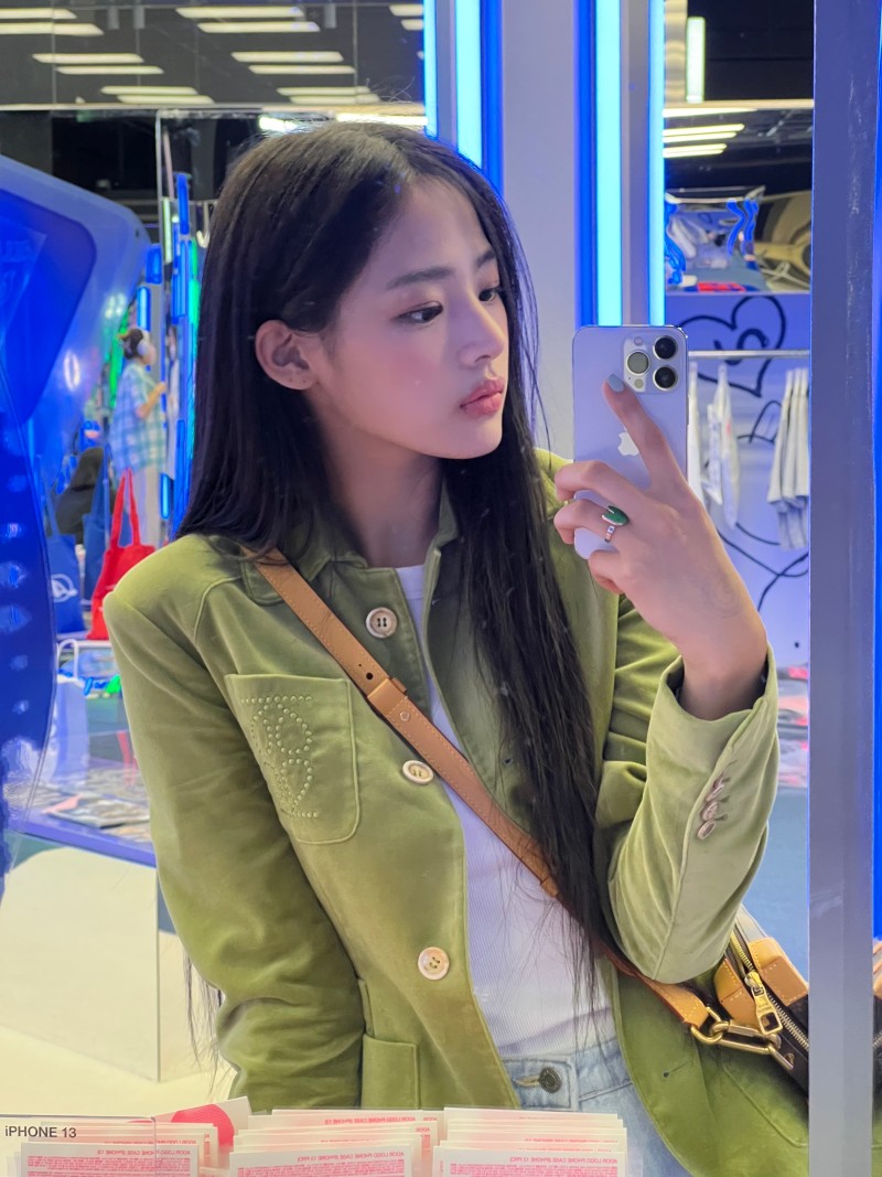 [잡담] 김민지 대학교 선배미 때문에 우는 여성이 있습니다..... | 인스티즈