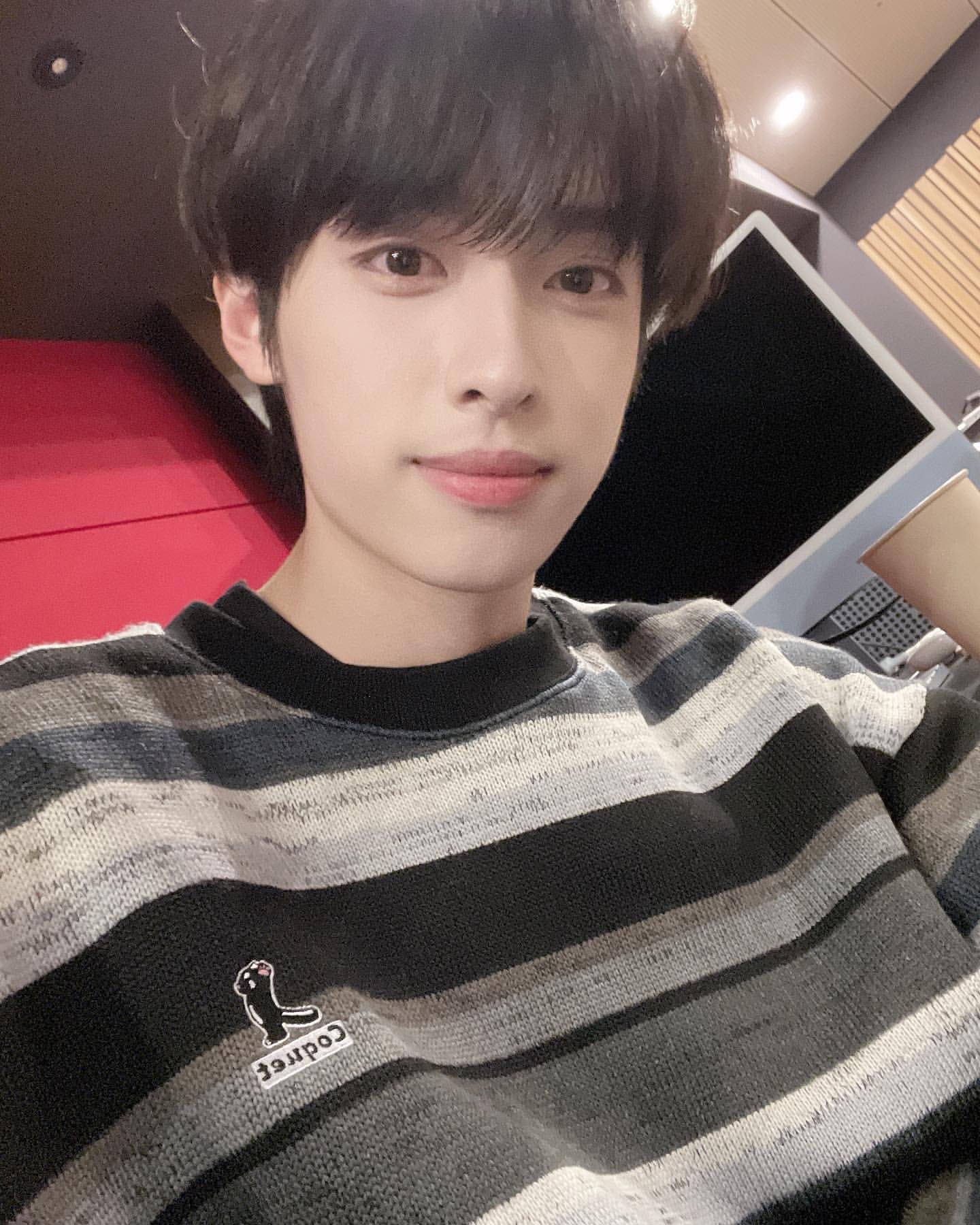 [잡담] 엑디즈 가온 얼굴로 더 알려졌으면 좋겠다............ | 인스티즈
