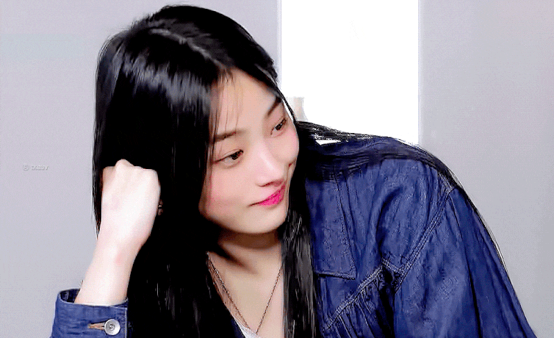 [잡담] 뉴진스 민지 실제로는 오빠 있고 여동생 있음 근데 이제 | 인스티즈