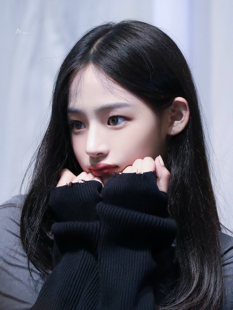 [잡담] 뉴진스 민지 어느 날이 더 레전드 같아?? | 인스티즈