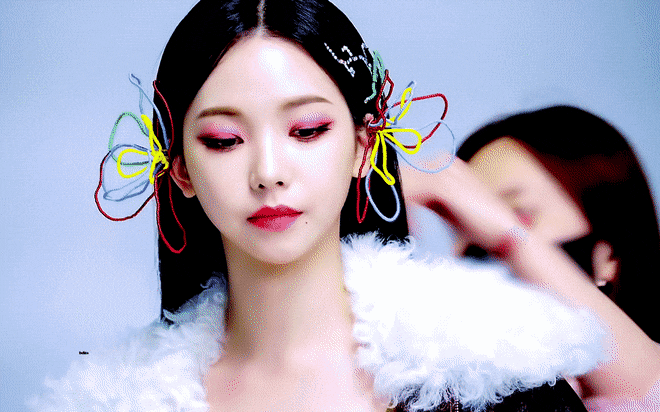 [잡담] 아니 ㄹㅇ 태연이랑 카리나는 턱쪽 얼굴형이 어떻게 이렇지... | 인스티즈