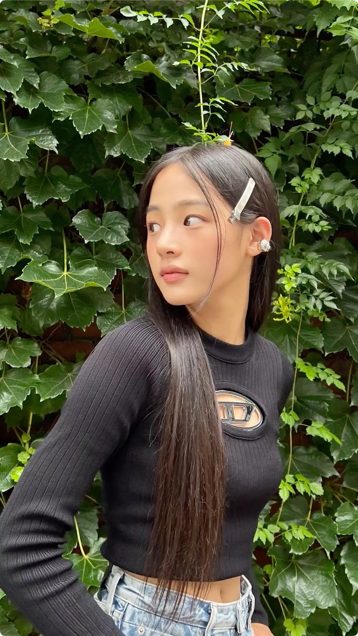 [잡담] 디젤??맨날 그 핑크 드레스만 봤는데 이런 옷도 있었구낰ㅋㅋ | 인스티즈