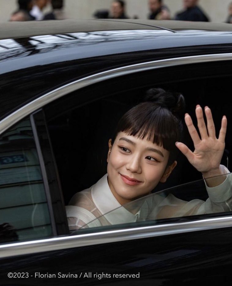 [잡담] 지수 차에서 인사해주는거ㅋㅋㅋㅋ | 인스티즈