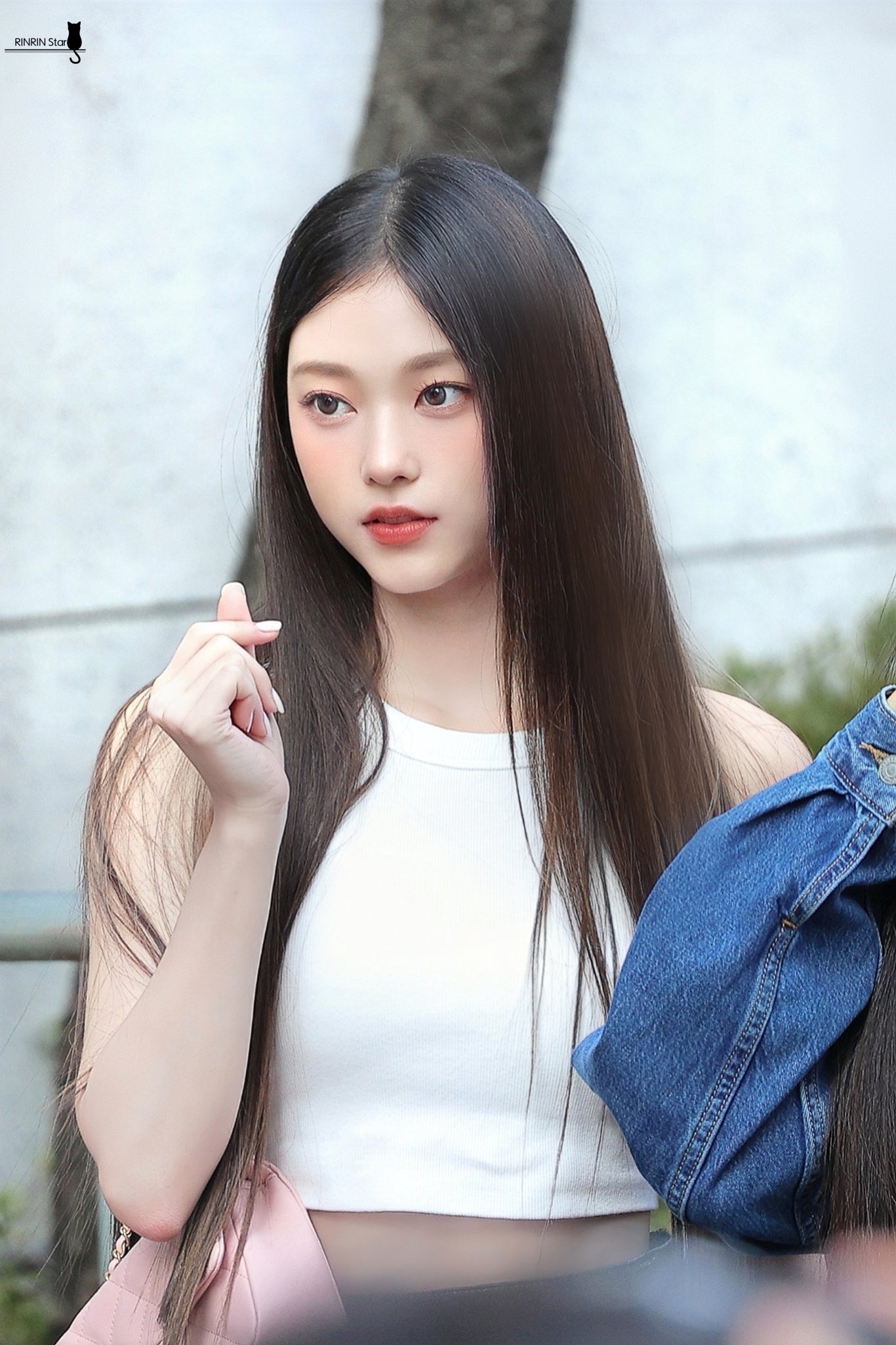 [잡담] 해린 사진 모으는 중인데 220826 이 날 최고레전드존엄 | 인스티즈