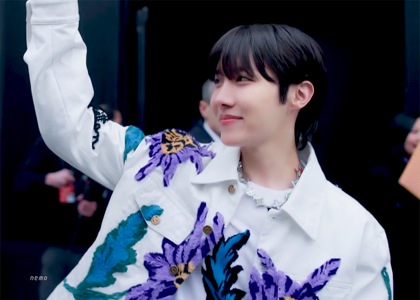 [잡담] 여러 매체들이 파리패션위크 MVP라 칭하는 방탄 제이홉 | 인스티즈