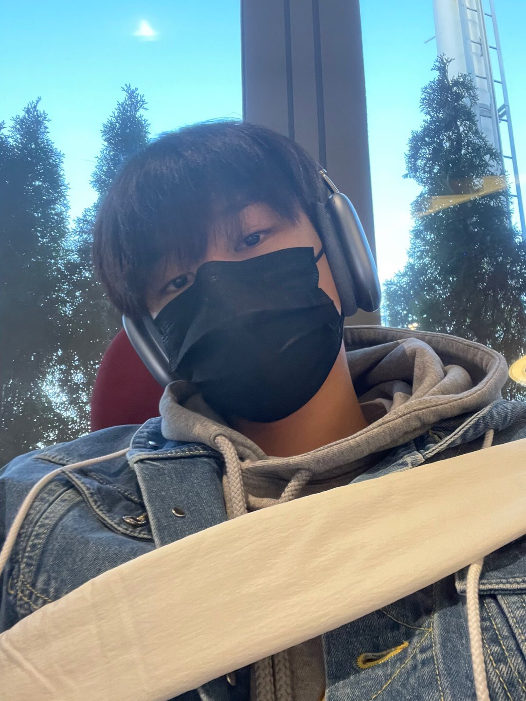 [잡담] 요즘 좀 심각한 더보이즈 주연 사진 무드 | 인스티즈