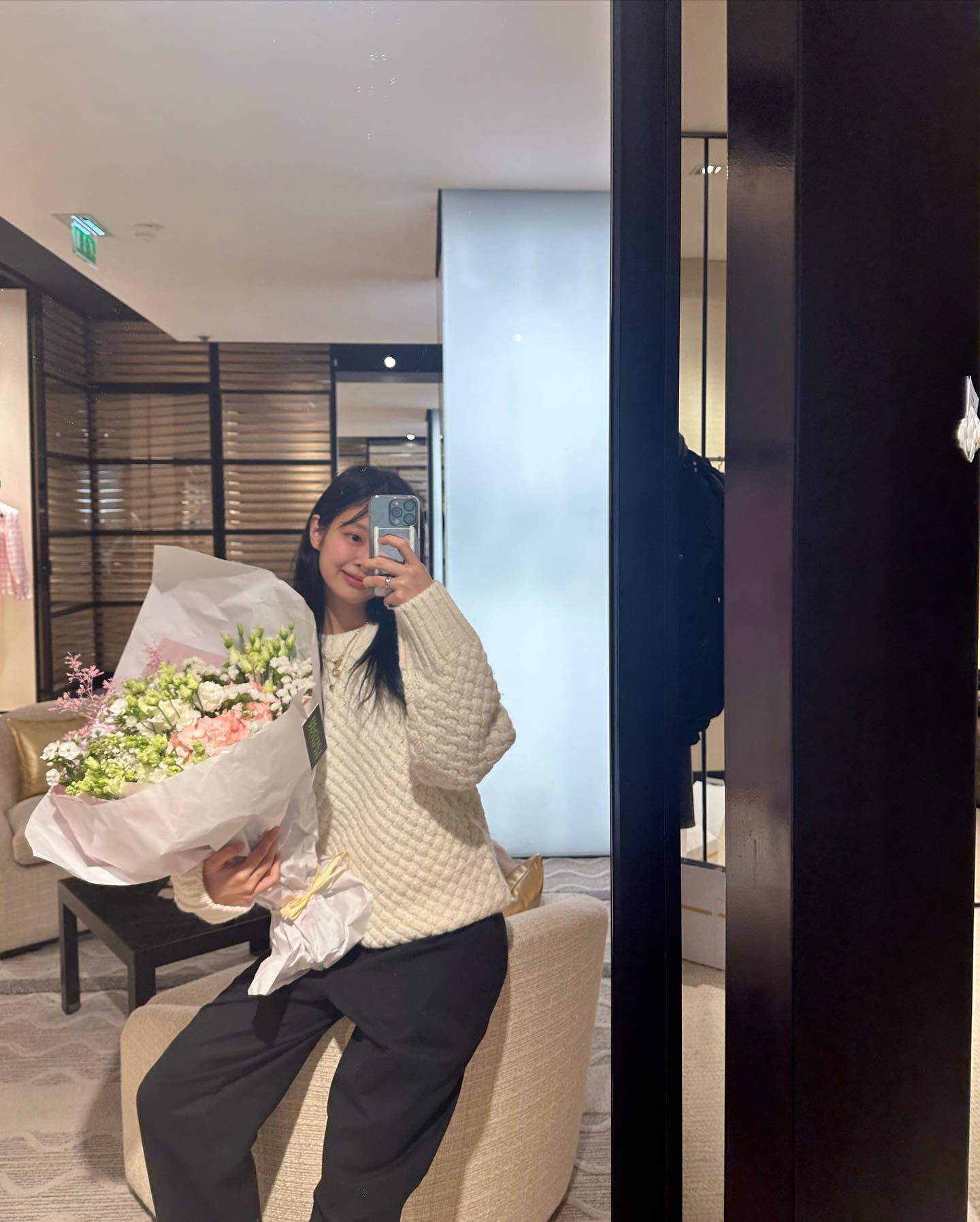 [잡담] 제니 또 인스타 폭주하네ㅋㅋ | 인스티즈