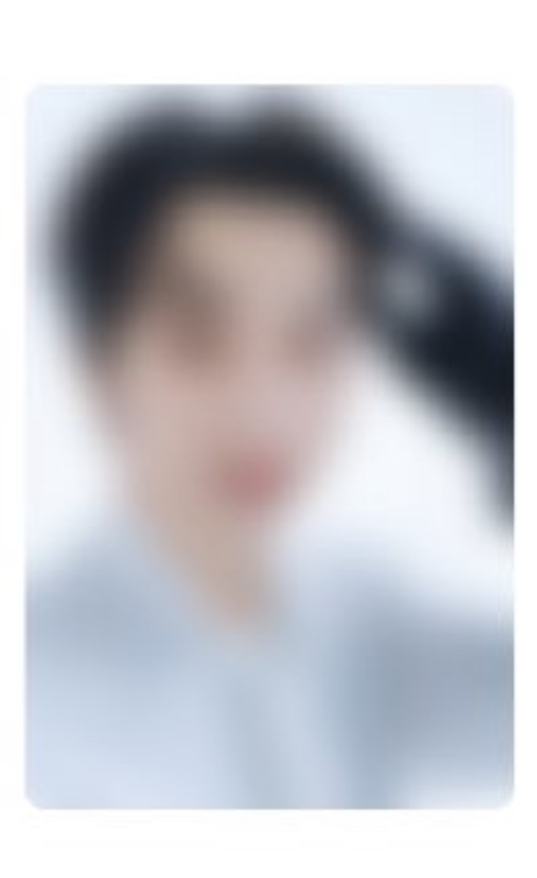 [잡담] 포카 둘 중 뭐가 더 예쁠 것 같아?? | 인스티즈