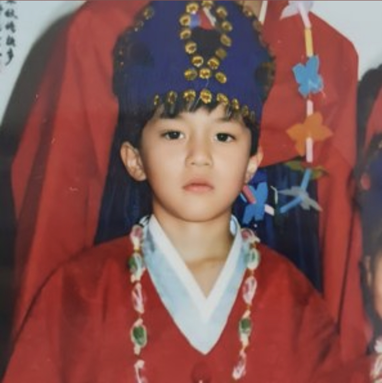 [잡담] 이동욱 어릴때사진 진짜 레전드 | 인스티즈