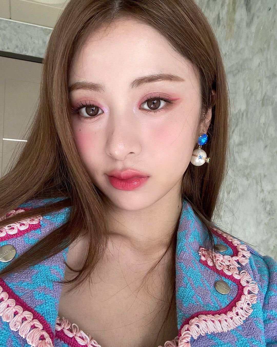 [잡담] 허윤진 진짜 착하다.. 반포자이 셀카를 무료로 줌 | 인스티즈