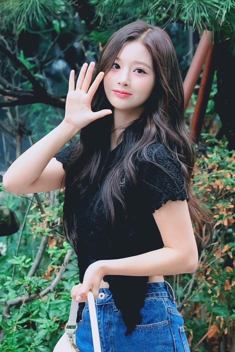 [잡담] 🎂설윤이 생일축하해🎂 | 인스티즈