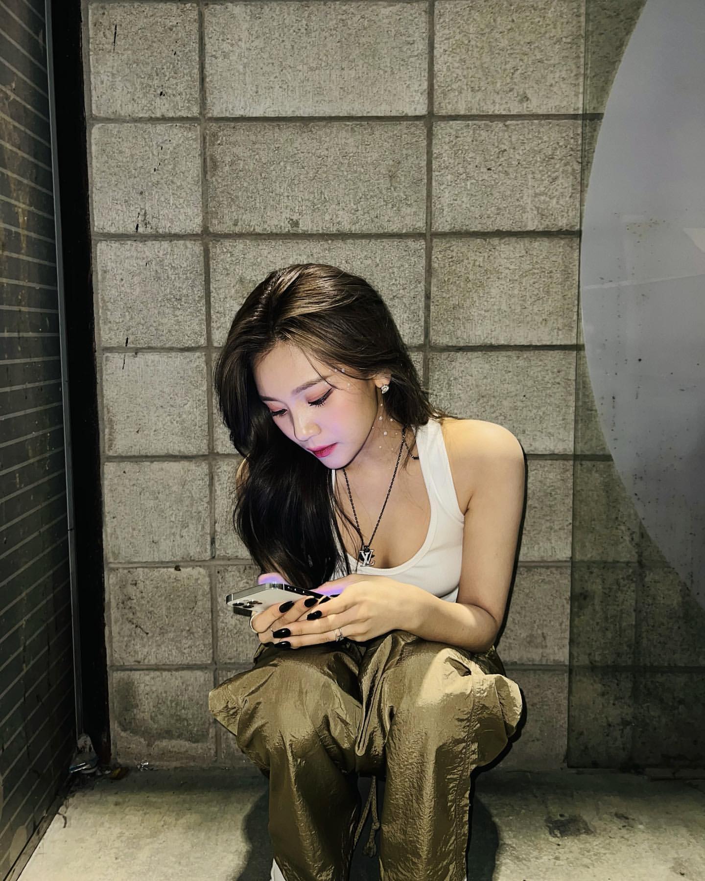 [잡담] 엄지 인별 떴는데 진짜 아메리칸 핫걸스똬일 | 인스티즈