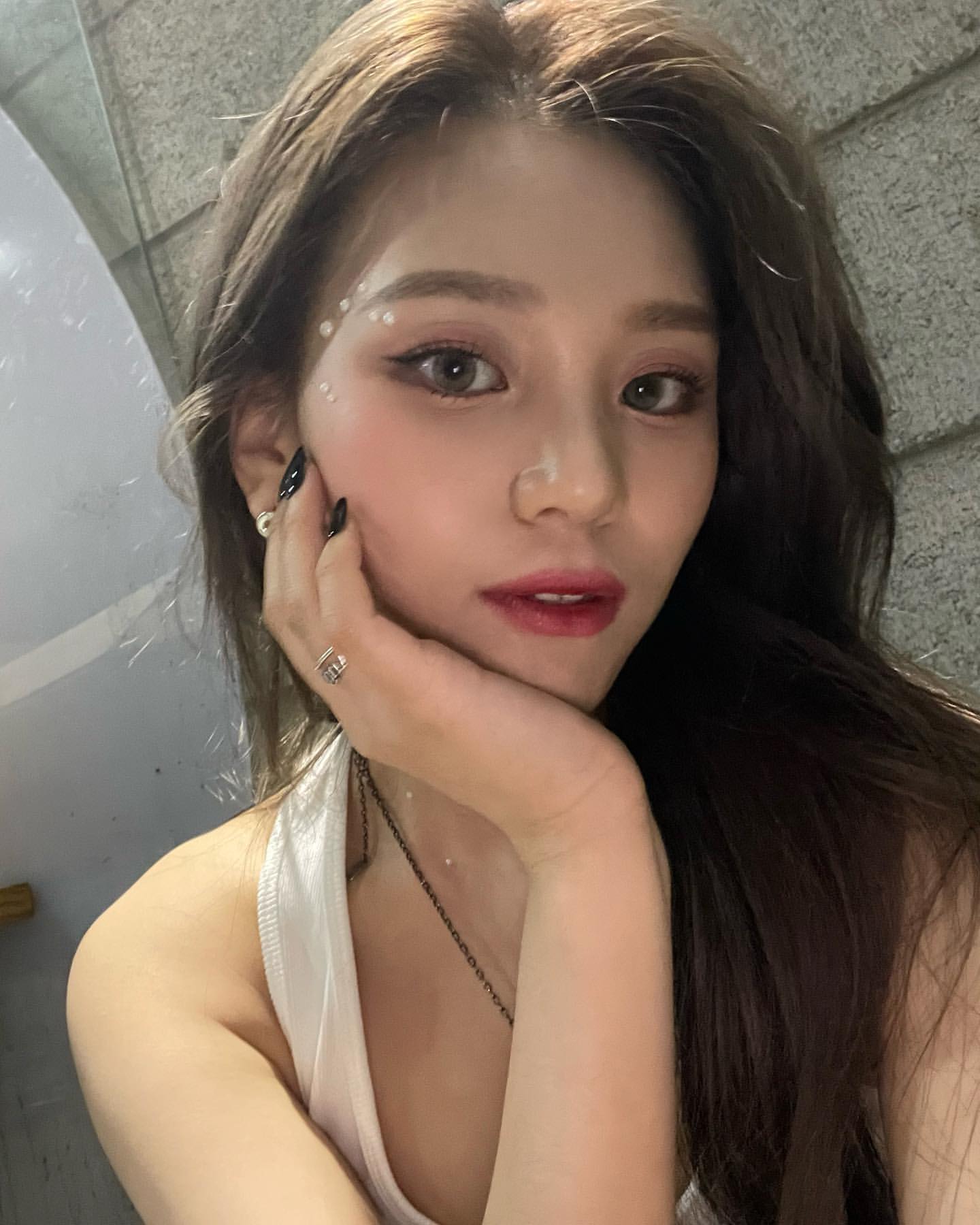 [잡담] 엄지 인별 떴는데 진짜 아메리칸 핫걸스똬일 | 인스티즈