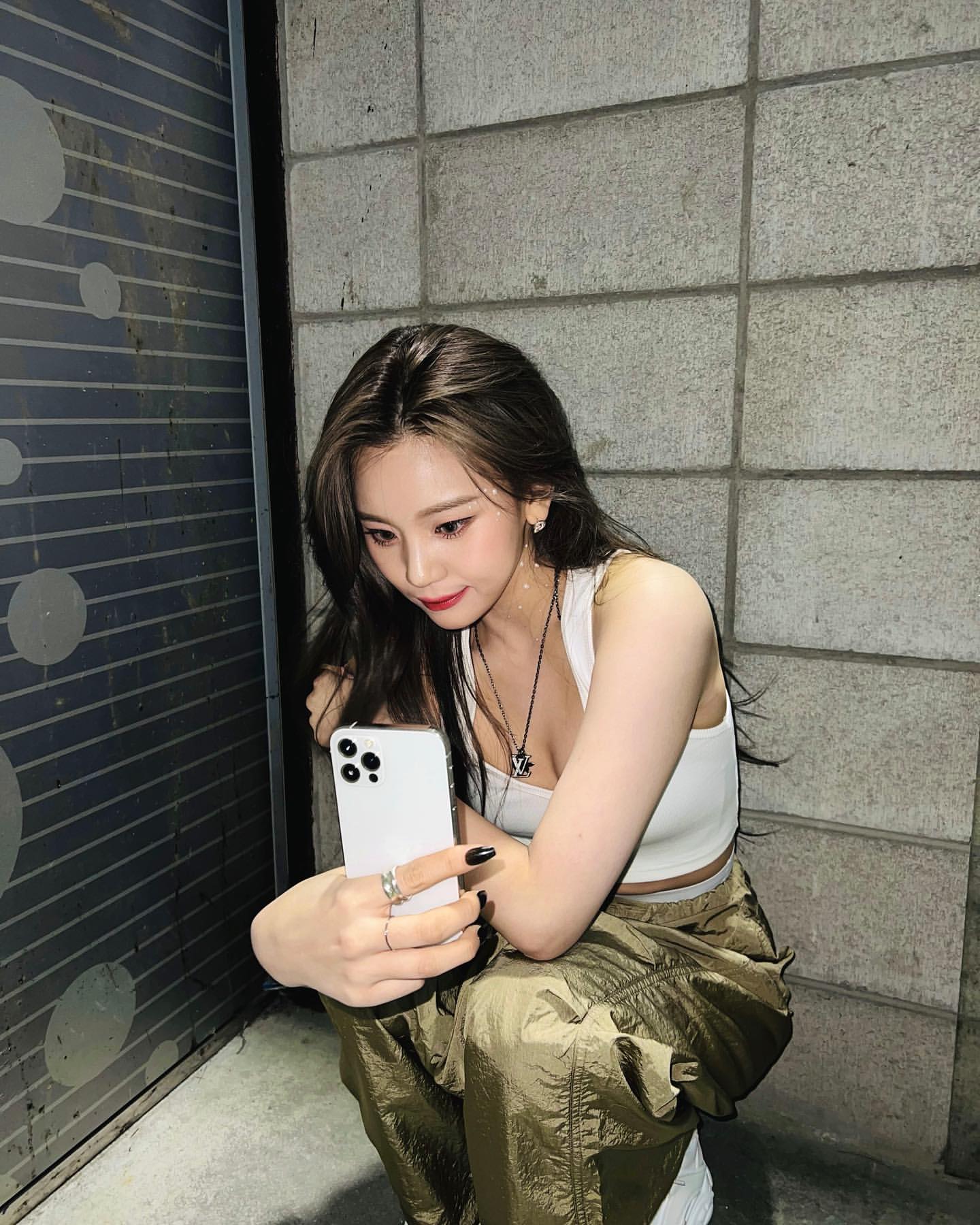 [잡담] 엄지 인별 떴는데 진짜 아메리칸 핫걸스똬일 | 인스티즈