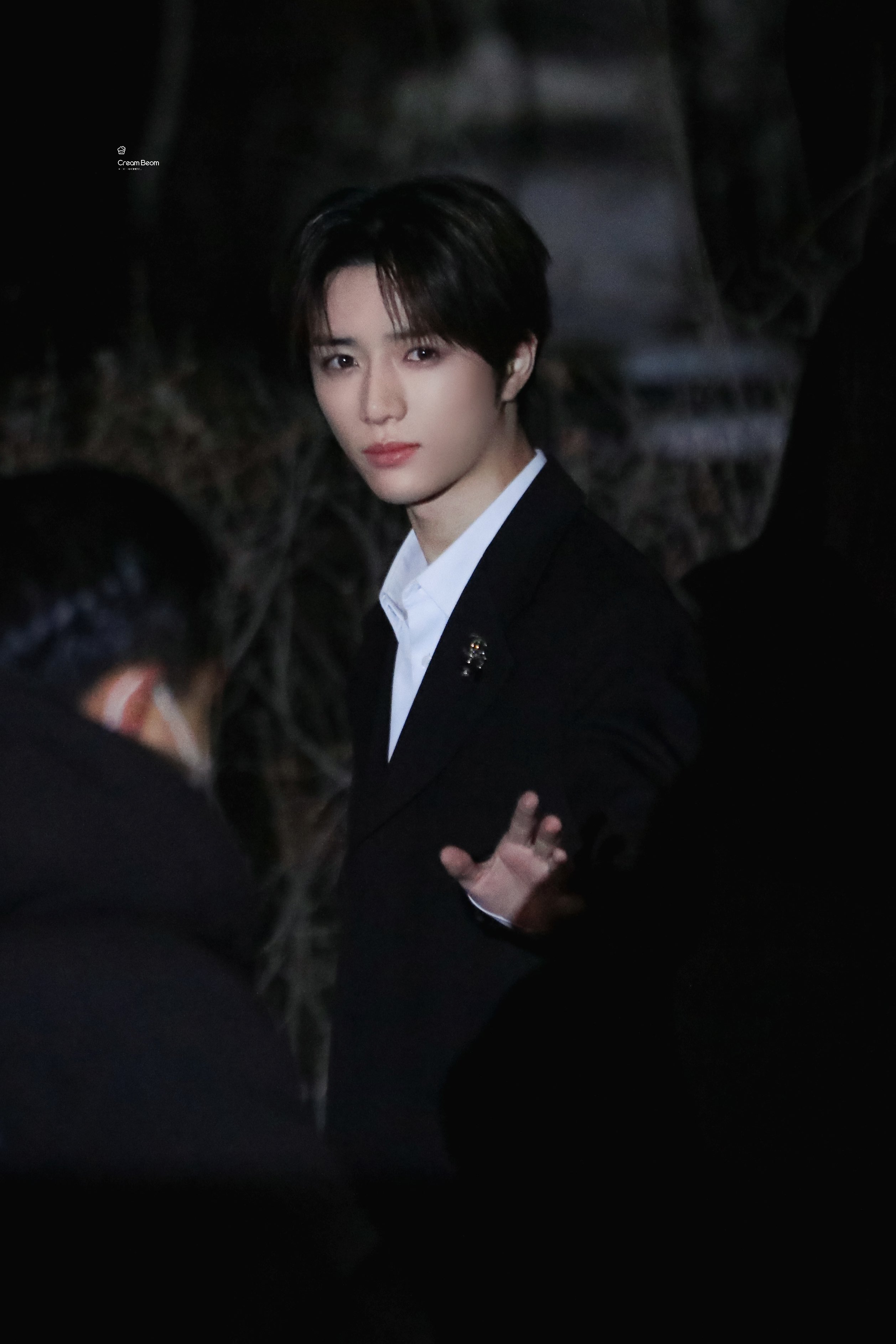[잡담] 샤넬범규 잘생겨서 눈물남 | 인스티즈