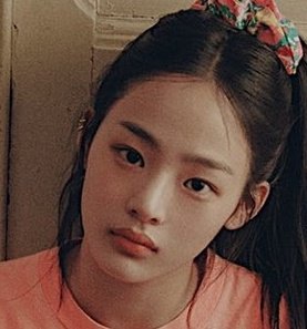 [잡담] 민지 강아지상의 청순한 얼굴에 피어싱이 너무 좋음... 그리고 엣티제 | 인스티즈